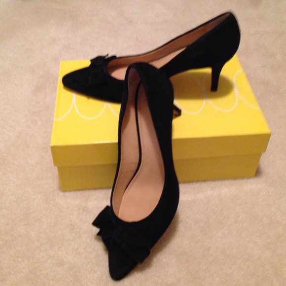 Circa Joan & David Luxe black heels 7.5