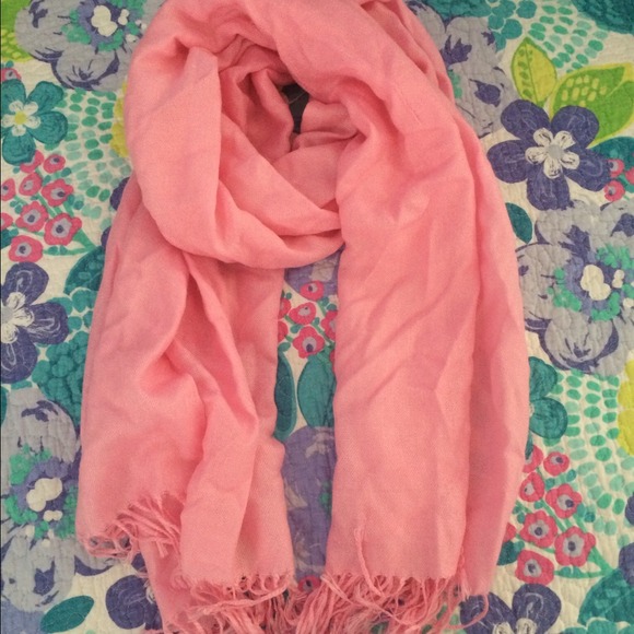 Accessories - Bundle Pink Fringe Scarf & Necklace