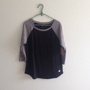 SOLD- NWT billabong baseball tee