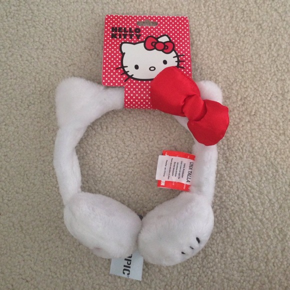 ⚠️SOLD Hello Kitty Ear Muffs