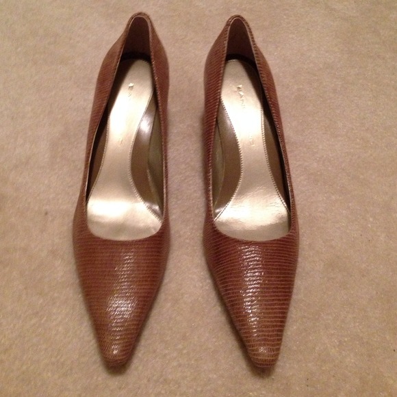 Bandolino new tan 7.5 heel