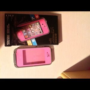 iPhone 4/4s pink and grey LifeProof case