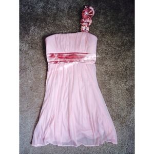 Pink beautiful dress!