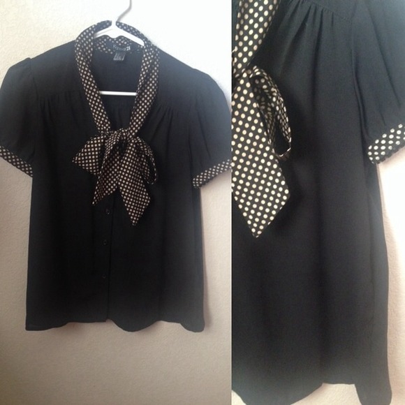 F21 button up - Picture 1 of 1