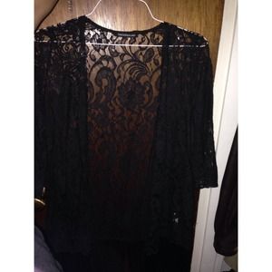 Beautiful floral kimono 🚫sold🚫