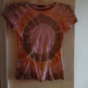 Plain tye dye shirt