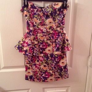 Colorful sweetheart strapless dress