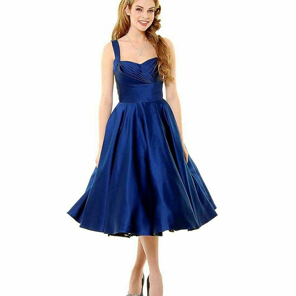 Beautiful vintage inspired cocktail dress!!