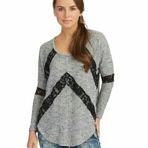 Free people V sweater. New available