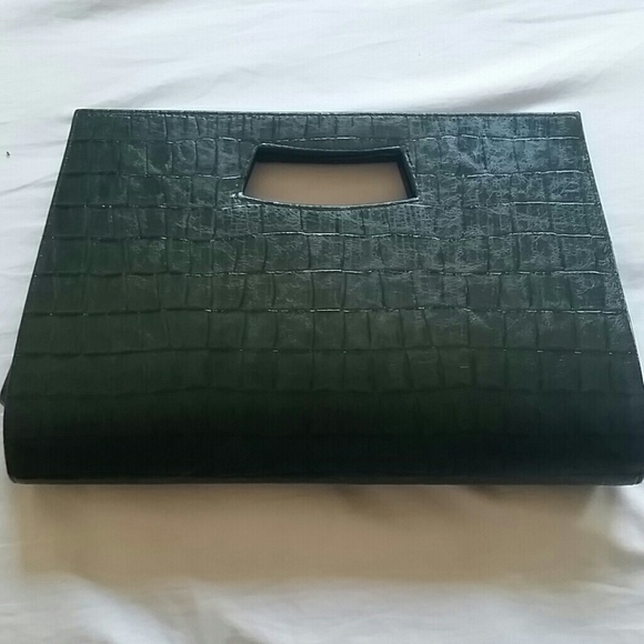 Green leather design purse - Picture 1 of 2