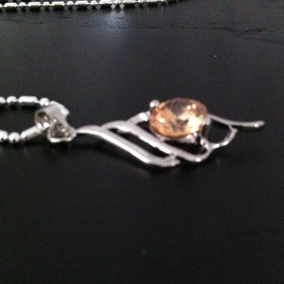 Pendant - Picture 4 of 4