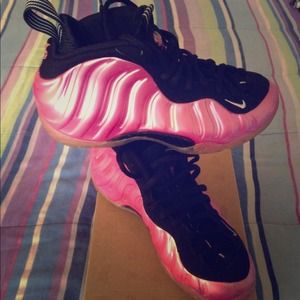 SPECIAL EDITION Pink Foamposites