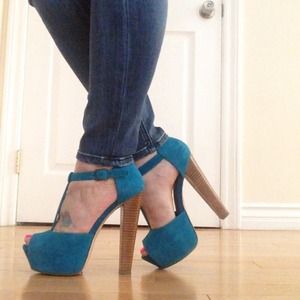Steve Madden size 6 heels