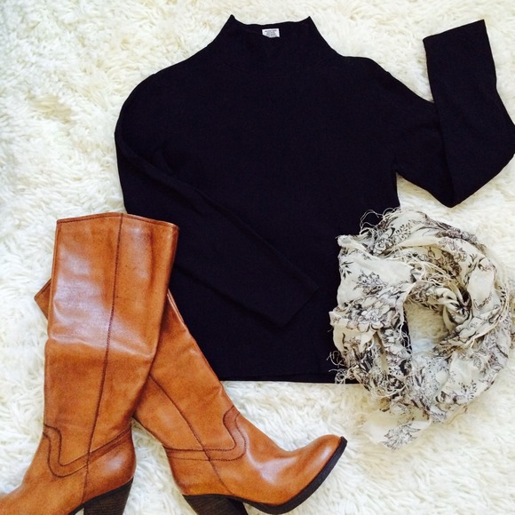 Cambridge Dry Goods Tops - Soft Black Turtleneck! ❄️⛄️