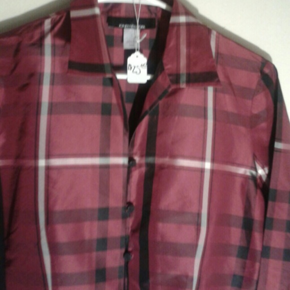 Designer - Jones New York -100 % silk blouse