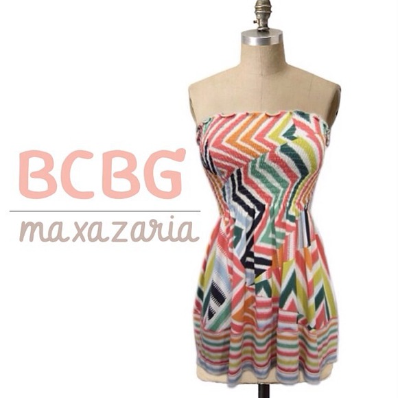 BCBGMaxAzria Tops - BCBG Printed Tube Top