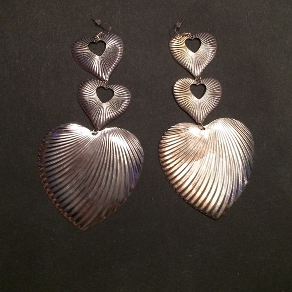 3 tear heart earrings
