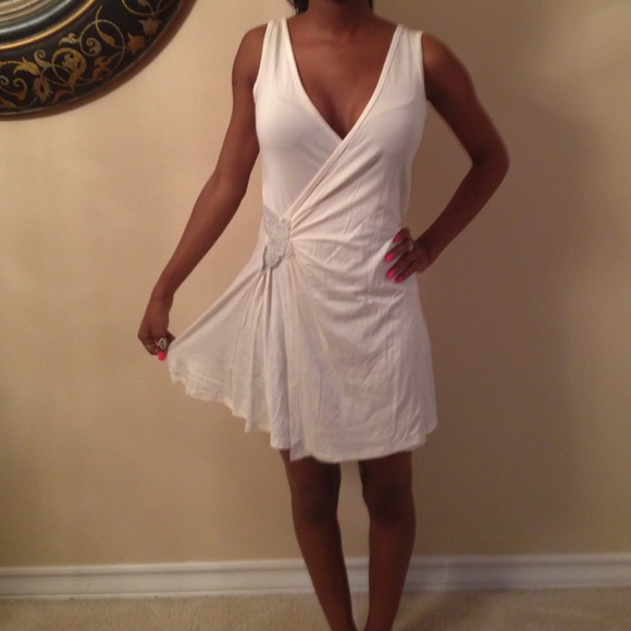 Dresses & Skirts - Cream butterfly dress