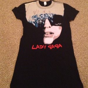 Black lady gaga printed tee