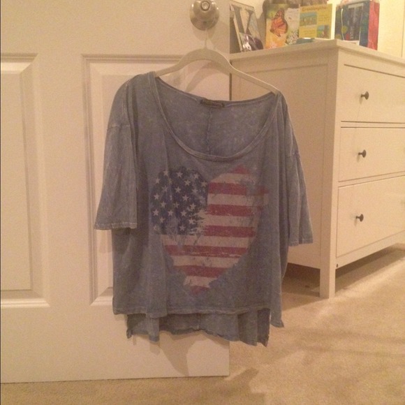 Oversized top with American flag heart