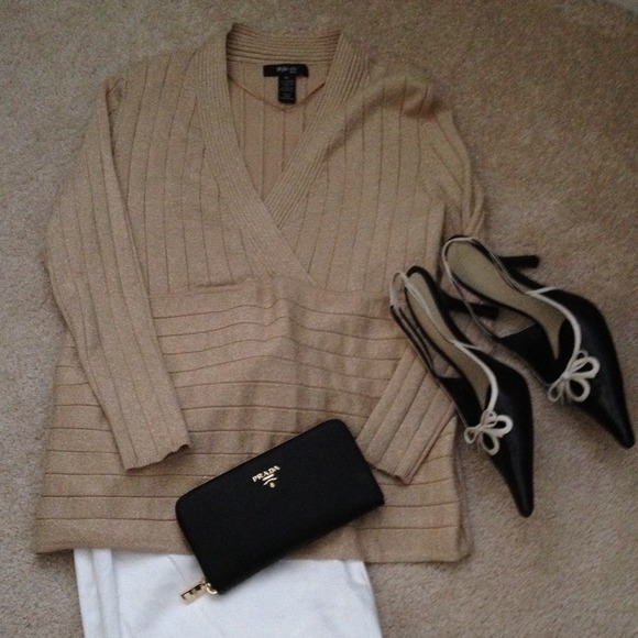 Style & Co. Sweaters - Very elegant gold sweater
