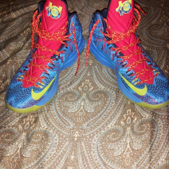 Christmas kd size 7y