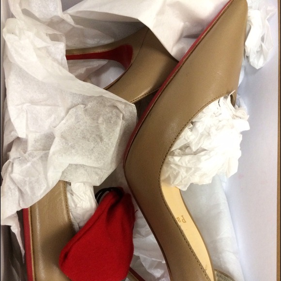 SOLD❌❌❌❌❌❌❌❌❌❌Christian Louboutins (Red bottoms) - Picture 1 of 3
