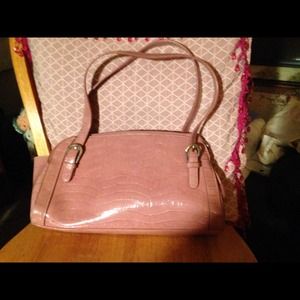 Pink alligator like faux leather handbag