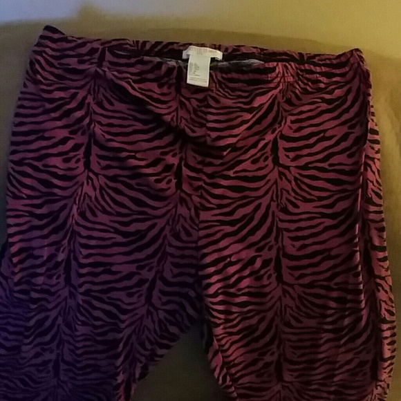 Hot pink and black leggings