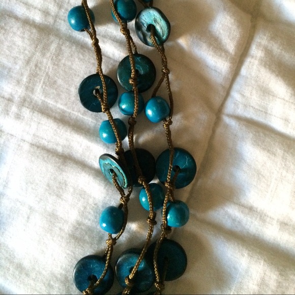 Blue Bead Necklace - Picture 3 of 3