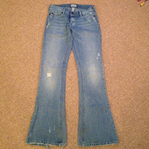 Light wash Abercrombie jeans - Picture 1 of 4