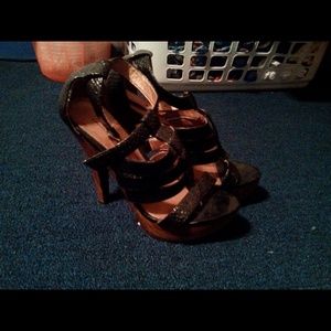 Leather  stappy like heels