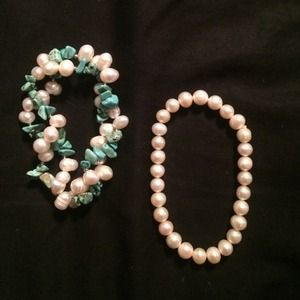 Brand new pearl bracelet set