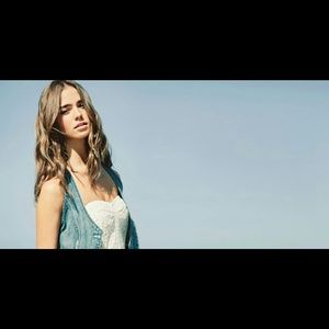 *Sold in bundle* Jean Vest