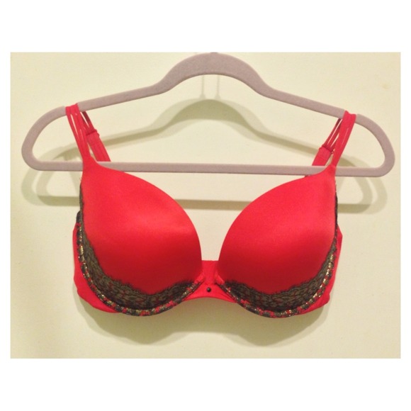 Victoria's Secret push-up bra