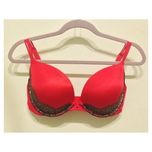 Victoria's Secret push-up bra