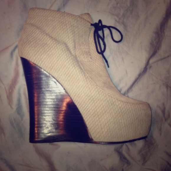 SENSO diffusion Wedge heels
