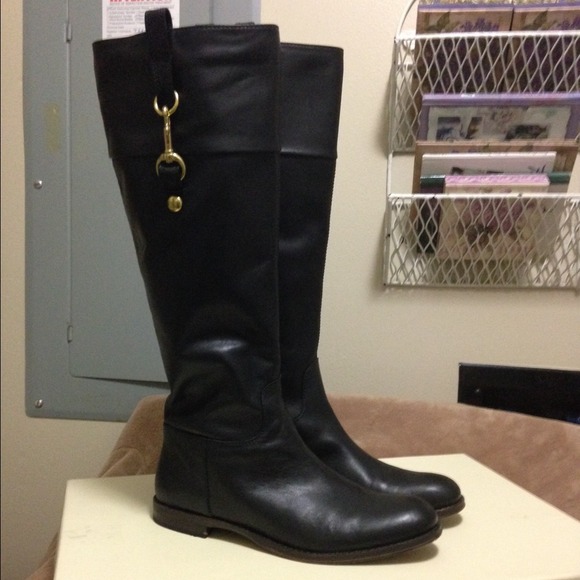 🚫TRADED🚫Coach Black leather boots.💯% Authentic - Picture 2 of 4