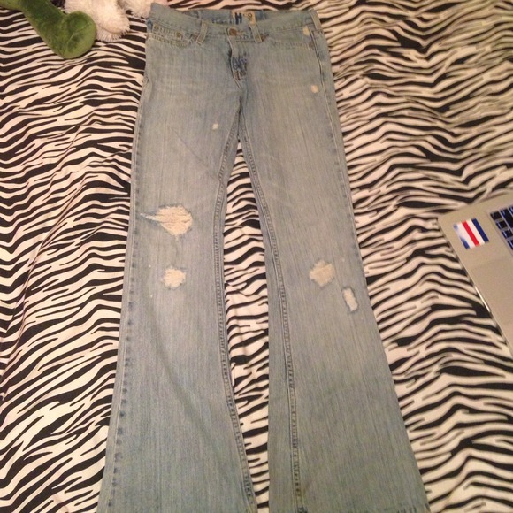 Light wash hollister jeans - Picture 1 of 3
