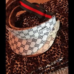 Gucci sun visor set.
