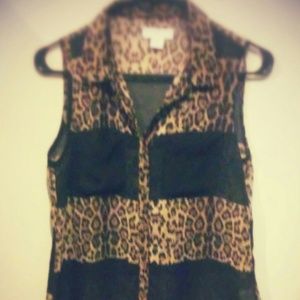 Collard Cheetah Print blouse