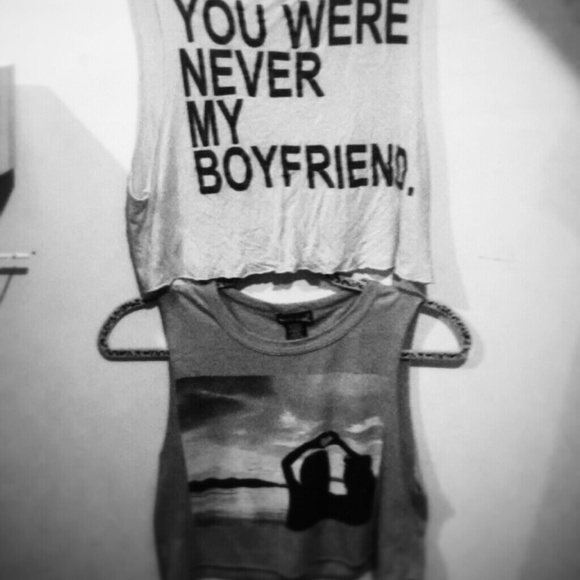 ???2 FOR 1 CROP TOP SALE???