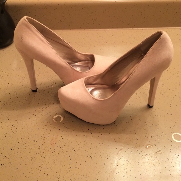 Nude Charlotte Russe pumps