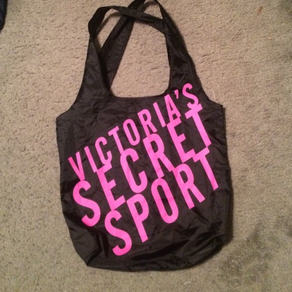Brand new Victoria's Secret sport bag - Picture 1 of 1