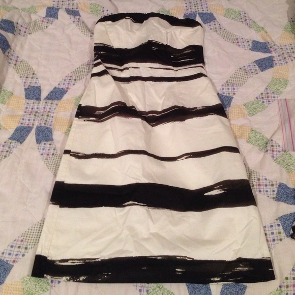 Black and white The Limited strapless dress