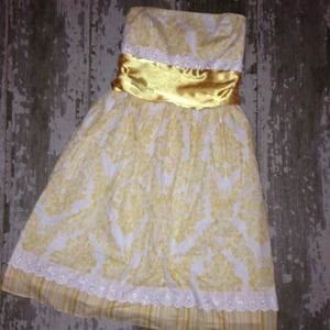 CHARLOTTE RUSSE FLORAL PRINT STRAPLESS DRESS SZ 9