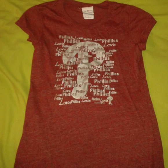 Phillies t-shirt