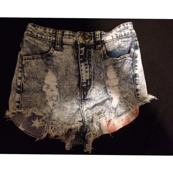 High Waisted Shorts - Picture 2 of 2