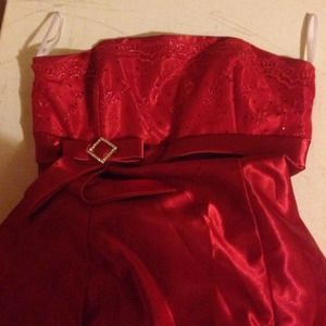Jessica McClintock Red Strapless Prom Dress