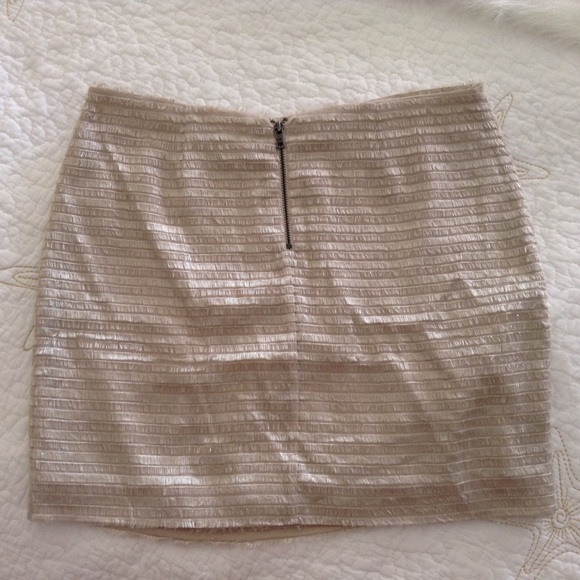 Alice + Olivia skirt - Picture 3 of 3